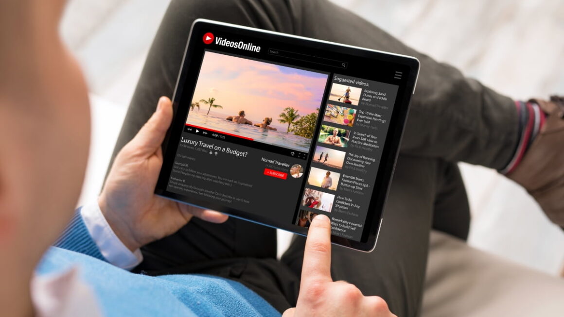 [뉴스] 블로그 추천 맛집 안 믿어요…식당·숙소 찾을 때도 유튜브 본다