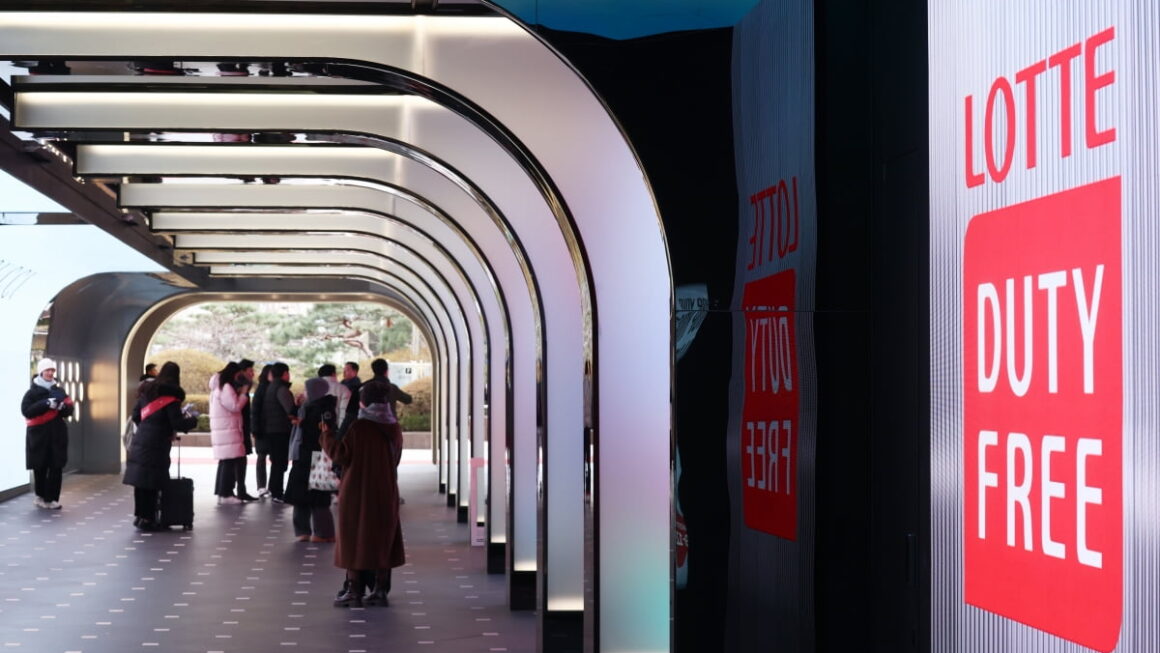 [뉴스] 롯데면세점, 인천공항 DF1 사업권 확보…3년 만에 복귀