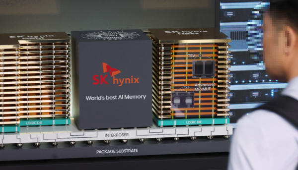 [뉴스] [단독] 헤지펀드 거물 “하이닉스 여전히 저평가, 美증시 간접상장해야”