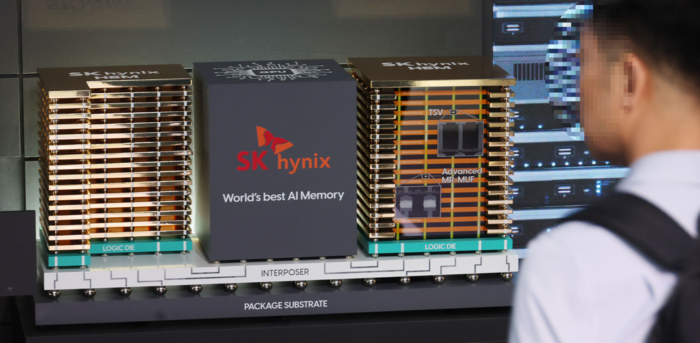 [뉴스] [단독] 헤지펀드 거물 “하이닉스 여전히 저평가, 美증시 간접상장해야”