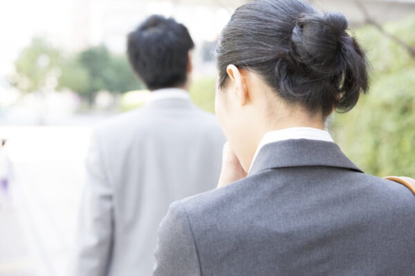 [뉴스] 女신입이 자꾸 제 몸을 만져요…선 넘은 장난? 친분 탓?