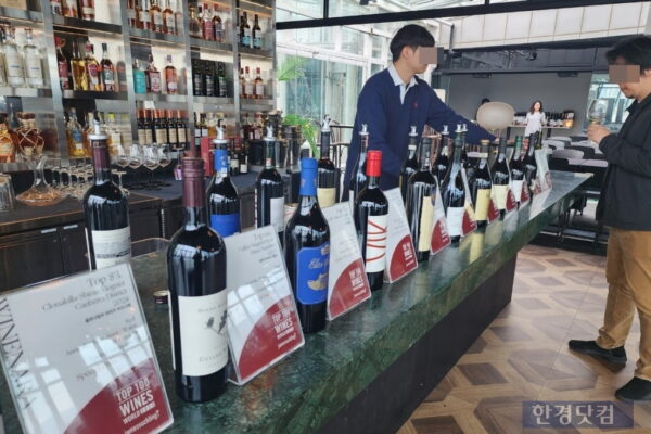 [뉴스] 제석이 형이 골라준다…10만원 넘는 참가비에도 줄섰다