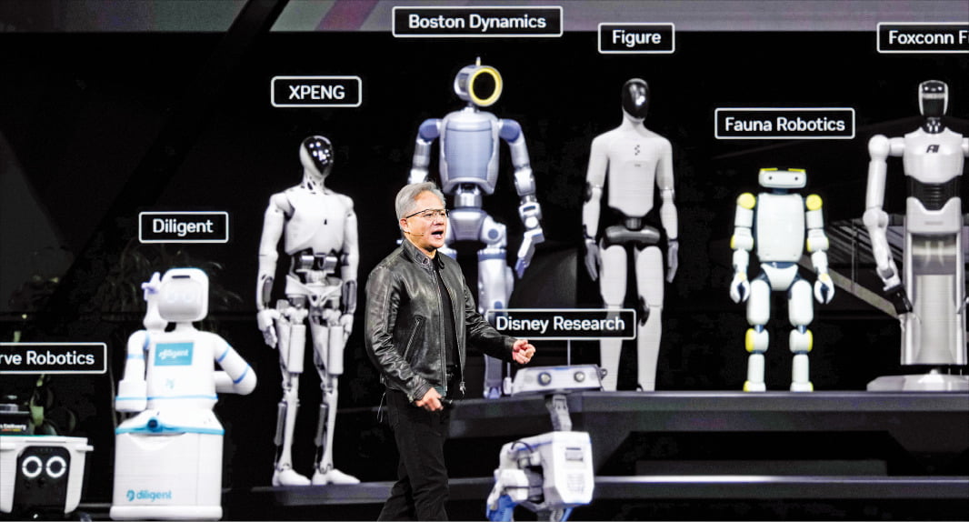 [뉴스] 추론 35번 언급한 젠슨 황…그록3 앞세워 AI칩 새 판 짠다