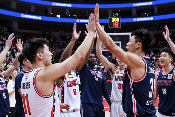애리조나, 25년 만의 Final Four 진출! 퍼듀를 79-64로 완파한 비결은?