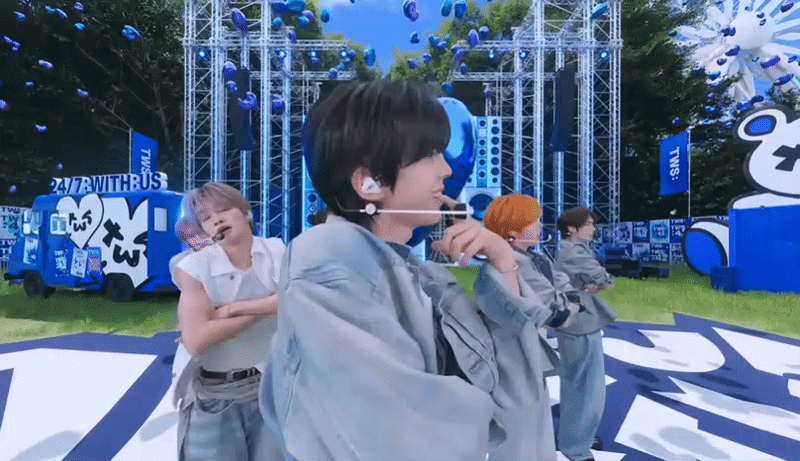 [뉴스] 눈 떠보니 코 앞에 오빠 얼굴이…이건 정말 신세계