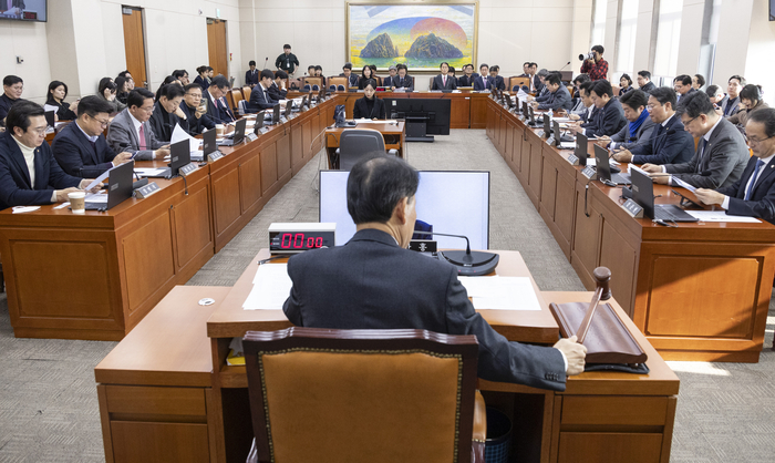 [뉴스] 합병가액 왜곡·쪼개기 상장 철퇴…자본시장법 개정안, 소위 상정