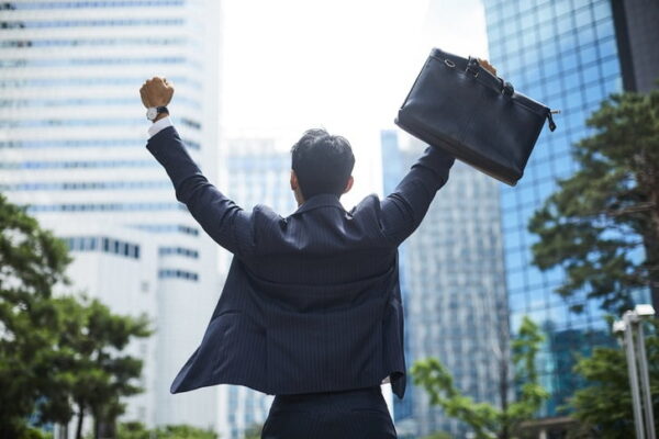 [뉴스] 삼전·하닉 안 부럽네…역대급 호황에 연봉 4억 찍은 곳