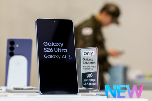 [뉴스] 갤럭시 신작 나온 달 맞나?…삼성, 반값 파격 승부수