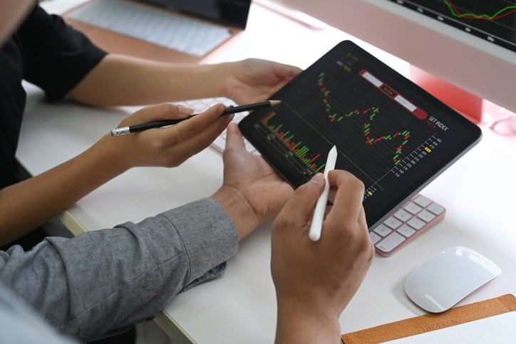 [뉴스] 이 시국 재테크 어떻게 할까요…전문가들에 물었더니