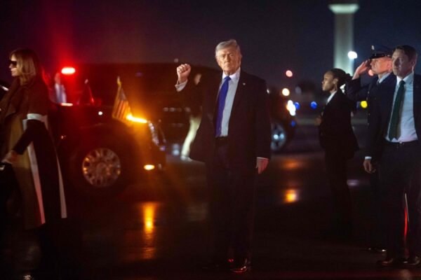 [뉴스] [속보] 트럼프, 한국 등 5개국에 호르무즈 군함파견 요구