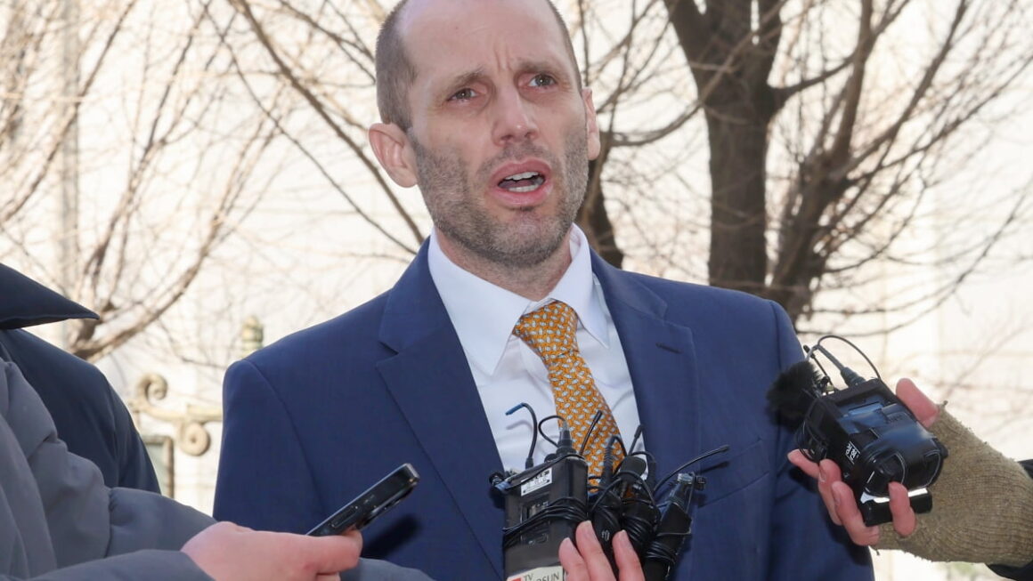 [뉴스] 로저스 쿠팡 대표, 약속대로 새벽배송 체험 나선다