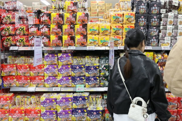 [뉴스] 설탕도 쟁여놔야 될 판…전쟁 터지고 폭등한 이유 있었다