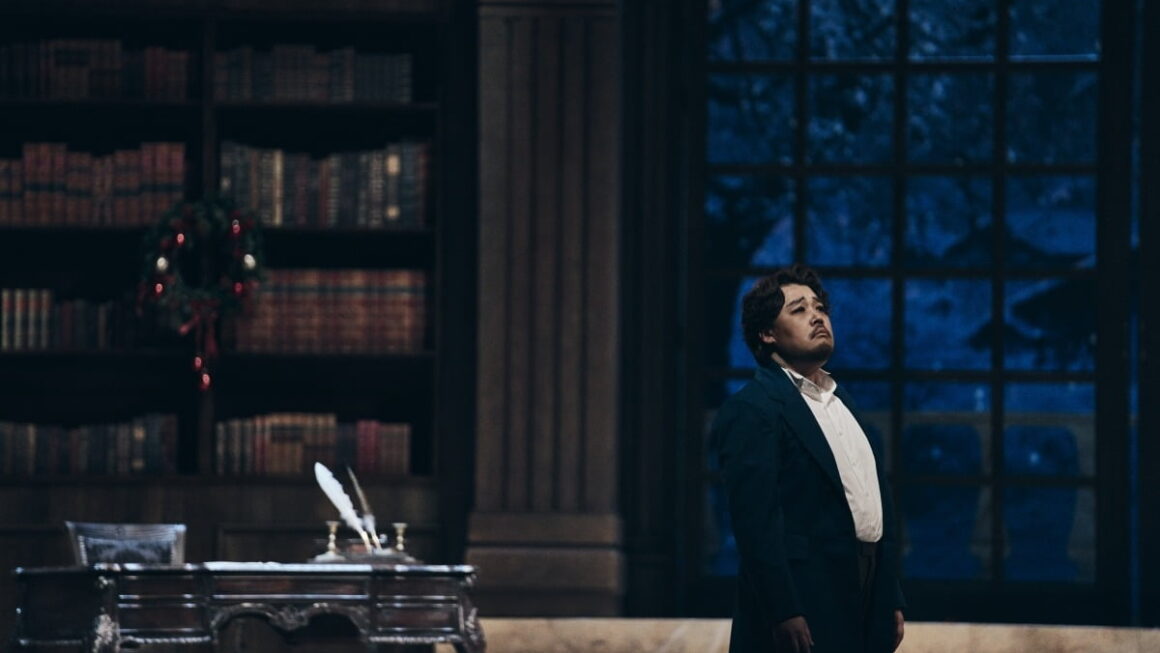 [뉴스] 그는 나약하지 않았다… 영화적 미장센으로 부활한 오페라 