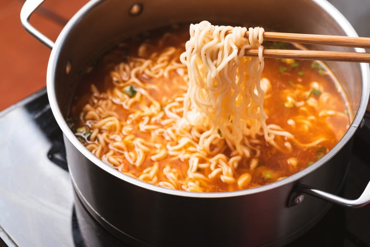 [뉴스] 라면에 이것 같이 먹지 마세요…이유 알고보니 치명적