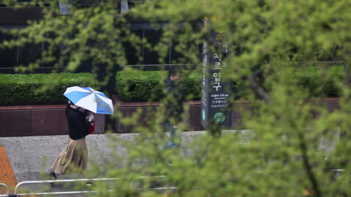 [뉴스] 곡우에 전국 곳곳 비…수도권 미세먼지 농도는 나쁨