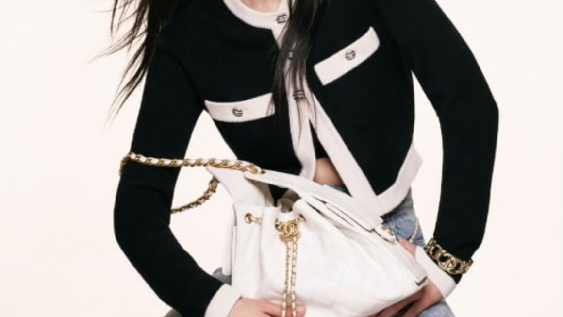 [뉴스] 값 올리고 실적 뛰었다…샤넬, 25백 가격 3% 인상