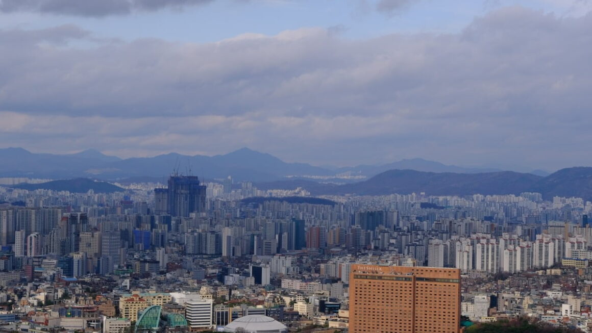 [뉴스] 서울 마라톤은 민폐?…눈총 피해 떠나는 런케이션