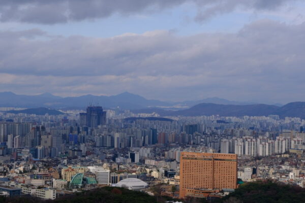 [뉴스] 서울 마라톤은 민폐?…눈총 피해 떠나는 런케이션