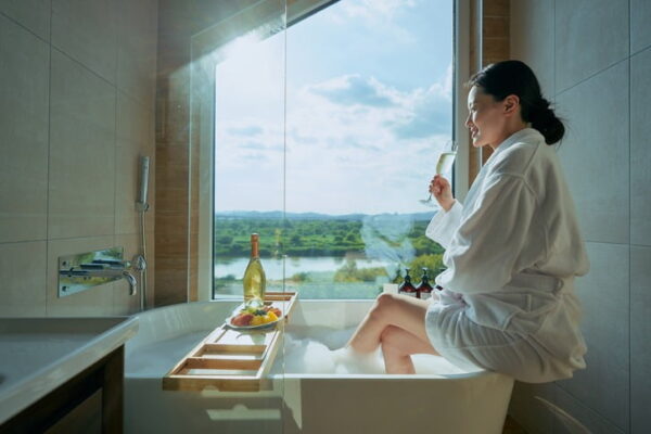 [뉴스] 유류할증료 치솟는데…1억짜리 부자 여행은 완판