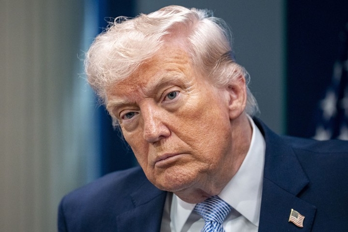 [뉴스] 결국 이거였나…트럼프 “호르무즈 통행세 우리가 맡으면 어떤가”