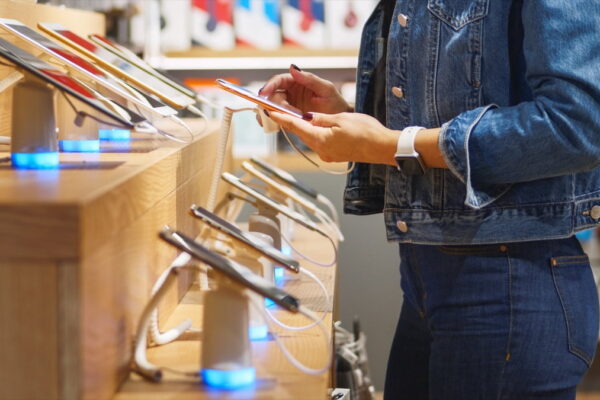 [뉴스] 중국폰 가성비라더니…줄줄이 가격 인상 나선 이유