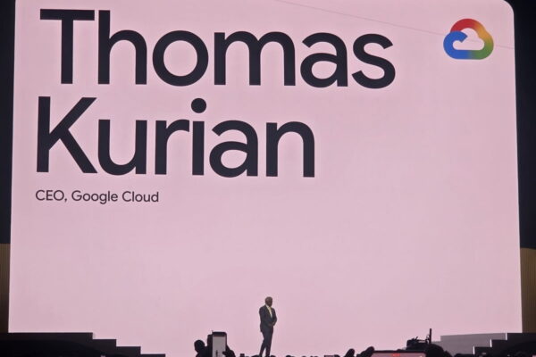 [뉴스] 구글 기술로 만든 애플 차세대 AI, 올해 말 공개