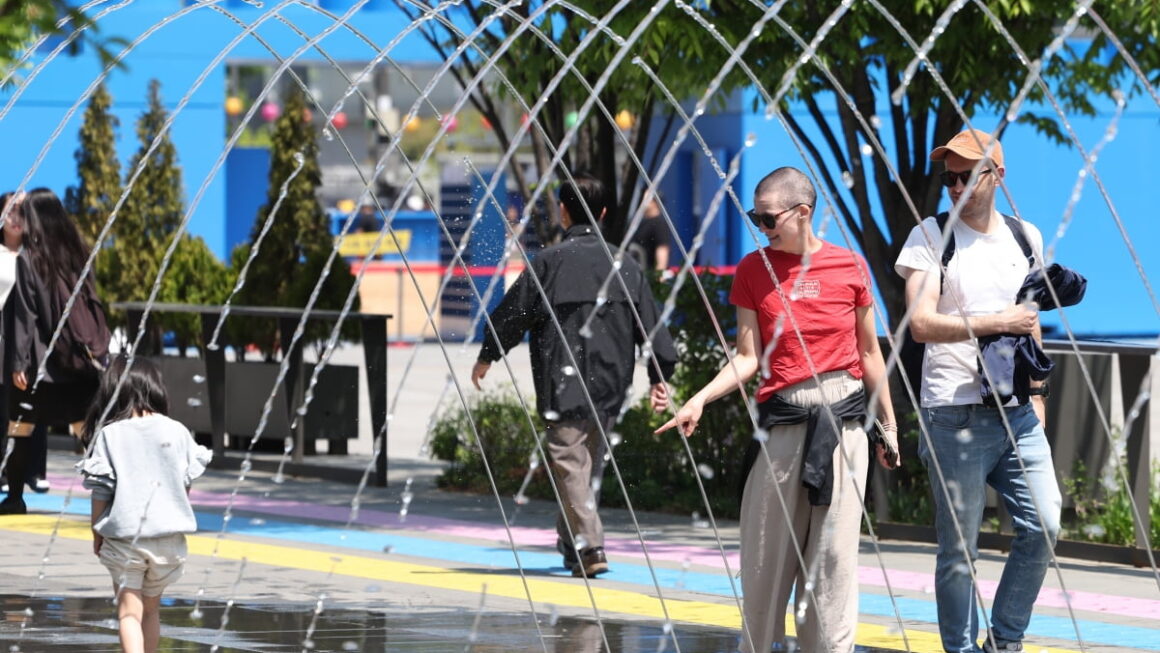 [뉴스] 노동절 연휴 첫날 낮 최고 26도…큰 일교차 유의