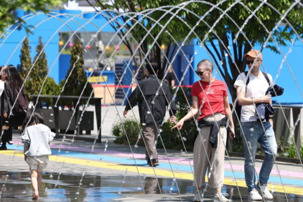 [뉴스] 노동절 연휴 첫날 낮 최고 26도…큰 일교차 유의