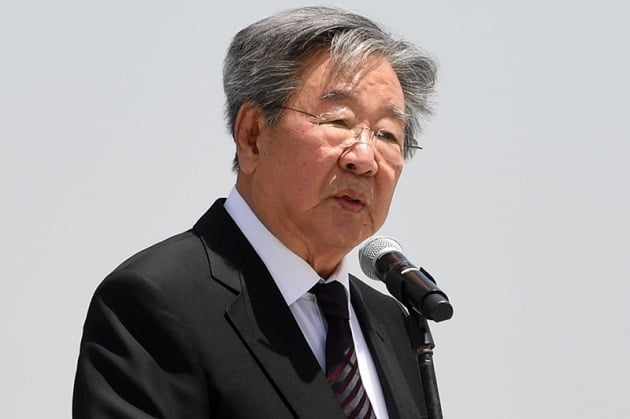 [뉴스] 감사 전하고픈 광대의 마음…건강이상설 최불암, 다큐로 컴백