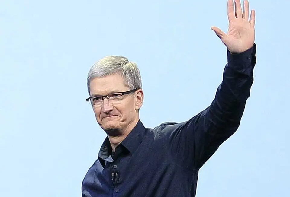 [뉴스] 애플 15년 이끈 팀 쿡 물러난다…후임자는 존 터너스