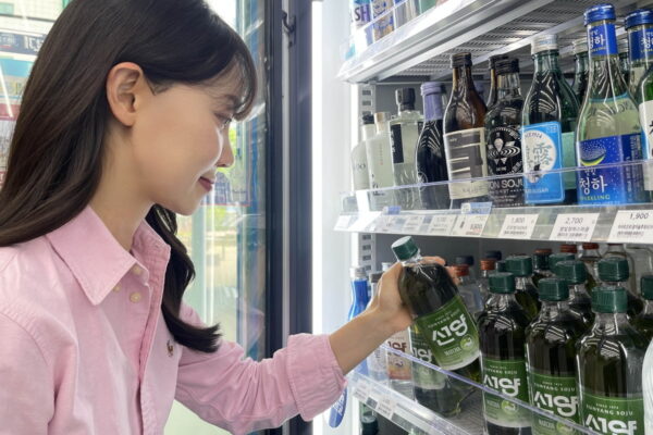 [뉴스] 말차 넣은 소주 나왔다…선양소주, GS25에 선양 말차 출격