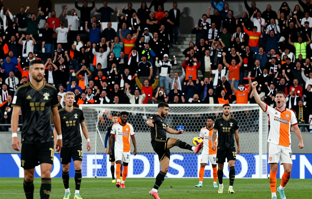 손흥민 9호 도움에도 LAFC, 휴스턴에 1-4 충격패… 3경기 연속 무승 늪