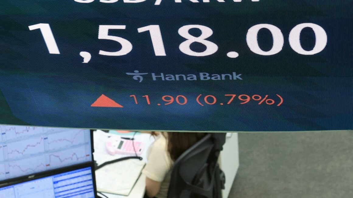 [뉴스] 삼전·닉스 100조 판 외국인 빌런…환율 1520원 눈앞