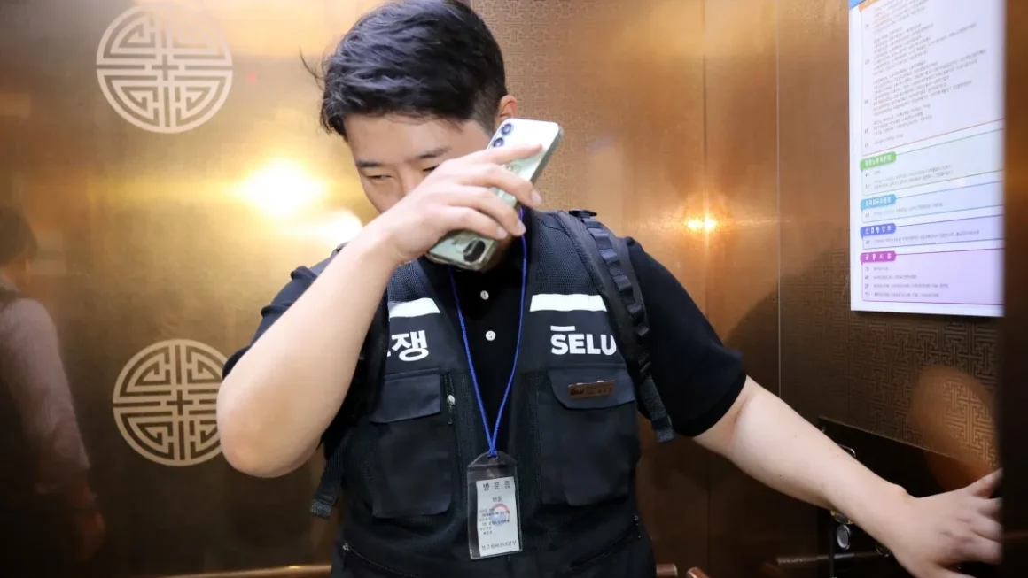 [뉴스] 삼성전자 과반노조 지위 흔들…5시간 만에 1100명 떠났다