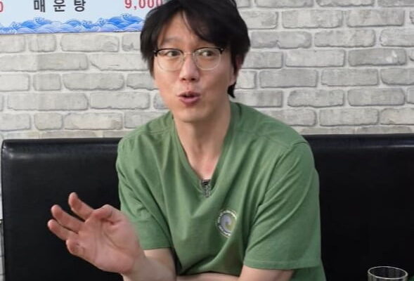 [뉴스] 쉴 새 없이 먹었다…성시경 10kg 뺀 음식 3가지 뭐길래