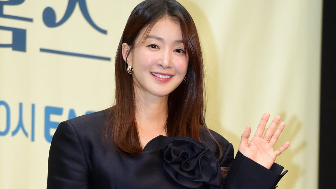 [뉴스] 한달 만에 9kg 뺐다…이시영도 받았다는 400만원 마사지 뭐길래