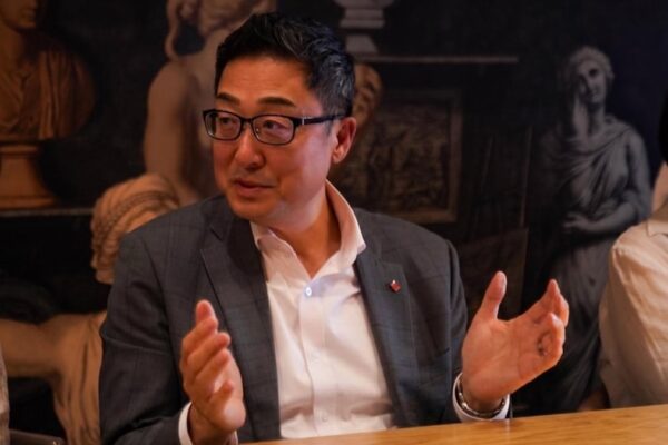 [뉴스] 박제임스 롯데바이오 대표 수주 물량 많아 공장 완공 앞당겼다