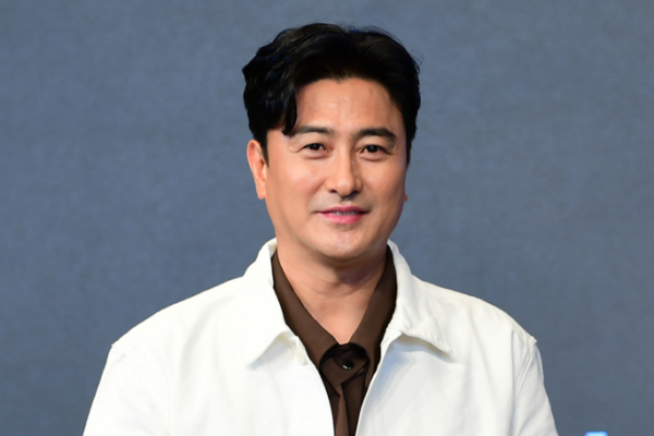[뉴스] 안정환도 결국 폭발 “최악 참혹했다. 깨끗이 청소해야”…홍명보 직격