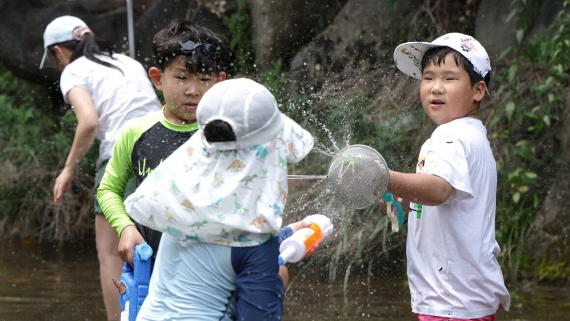[뉴스] 전국서 비 그치고 오전부터 맑아져…낮 최고 31도