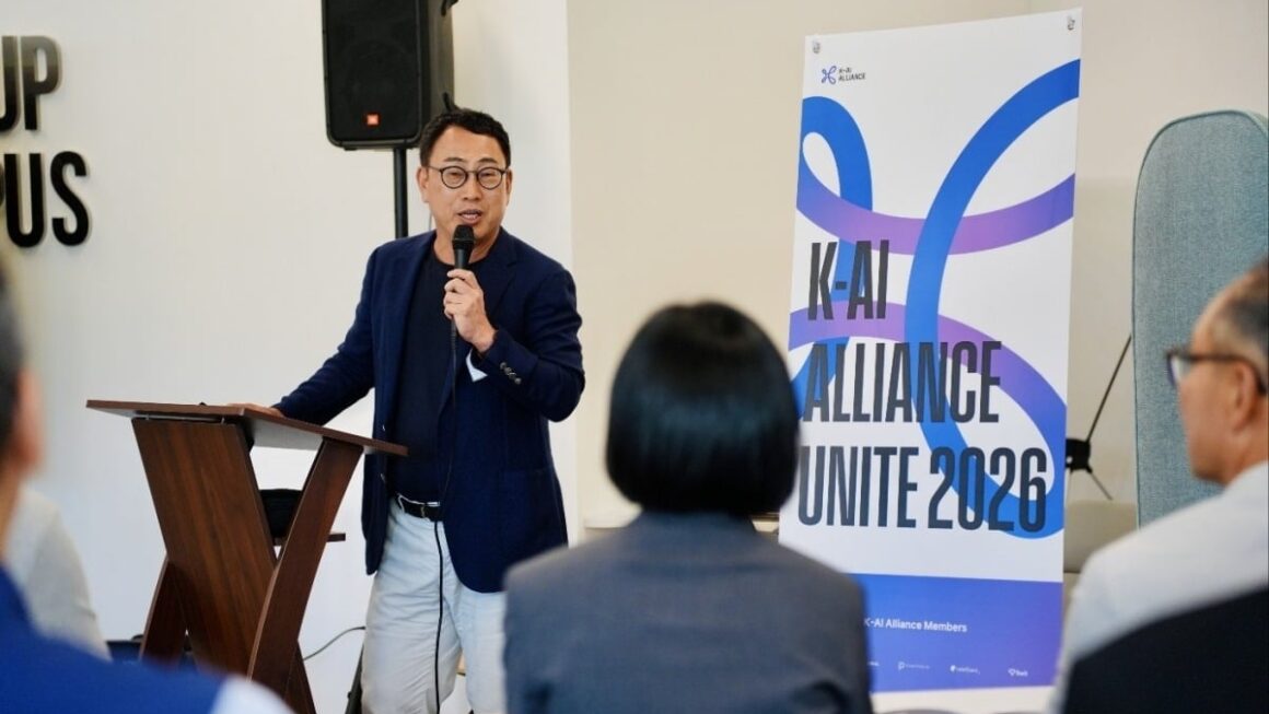 [뉴스] 유영상 SK수펙스 AI위원장 AI 모델·반도체 자강 못하면 종속