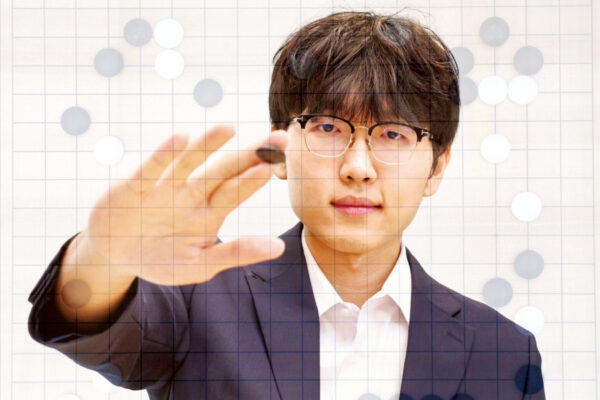 [뉴스] 1국 충격의 1패…신진서 9단, 카타고에 반격 나선다