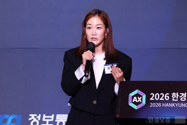 [뉴스] AI 도입해도 절반은 안쓰는 현실…개발자 아닌 키맨이 조직 내 확산