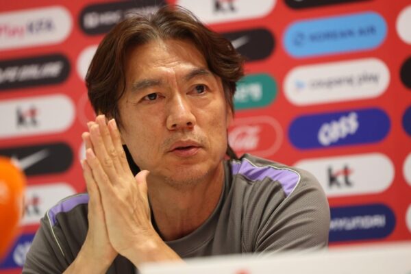 [뉴스] 32강 좌절, 분노의 월드컵…490만명 몰린 치지직은 웃었다