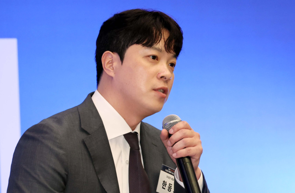 [뉴스] “공포가 주가 흔들면 저가매수”…반도체 피크아웃론 반박한 SK증권 [여의도란도란]