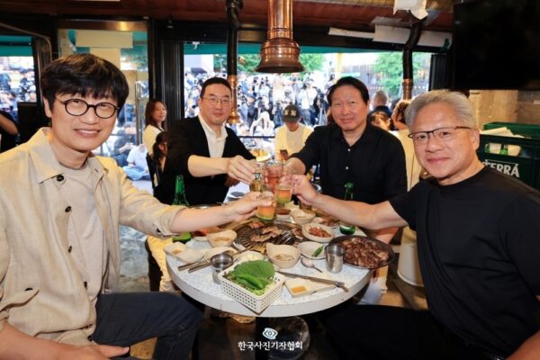 [뉴스] 한국경제신문 영상정보부 최혁 기자, 제282회 이달의 보도사진상 수상”