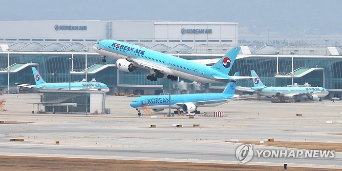 [뉴스] “휴전했다더니 또 싸우네”…유가 오르니 항공주 ‘비명횡사’