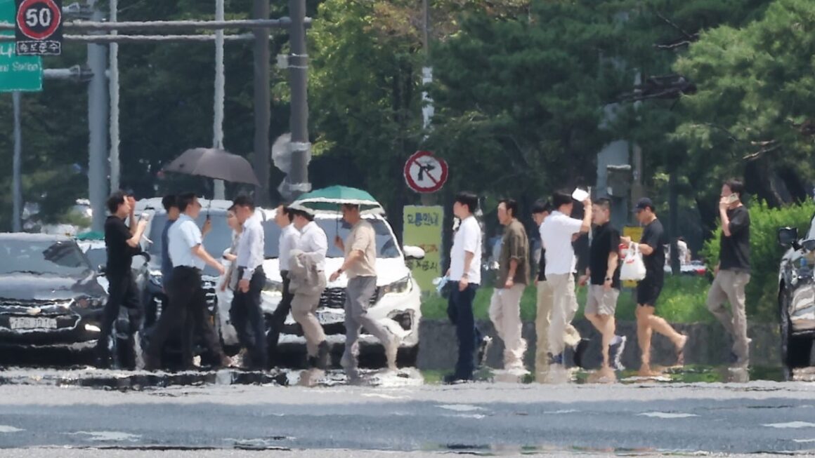[뉴스] 전국 펄펄 끓는다…40도 육박 무더위·열대야 지속