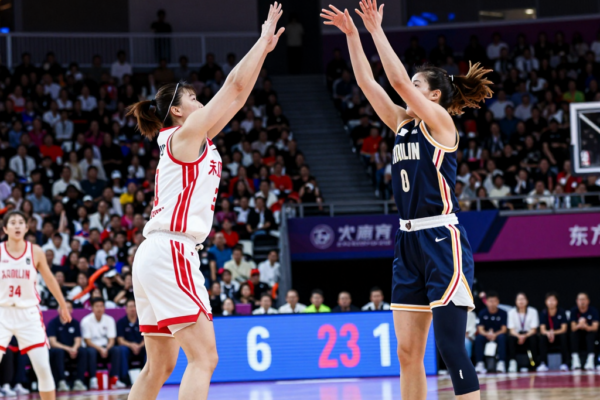Clark·Mitchell 각 34점! 페버, WNBA 역사를 바꾼 68점 듀오의 밤