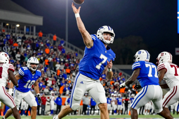 UNLV vs Memphis 2026 개막전: Jackson Arnold 데뷔 38야드 TD와 베팅 라인 완벽 분석