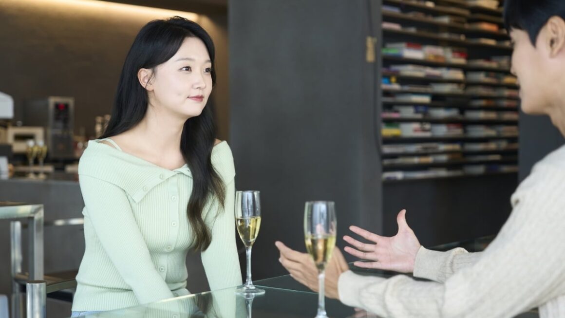 [뉴스] 근육남 만날래요 여성들 우르르…대역전 벌어진 이유